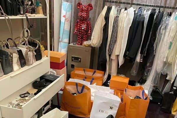 静安区回收一线品牌衣服